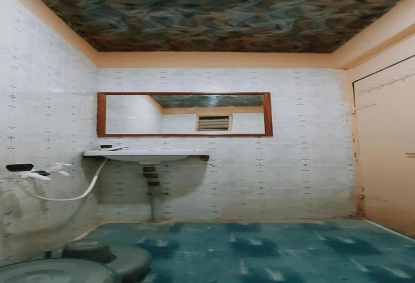 Номер Deluxe, Sitaram Palace Shirdi