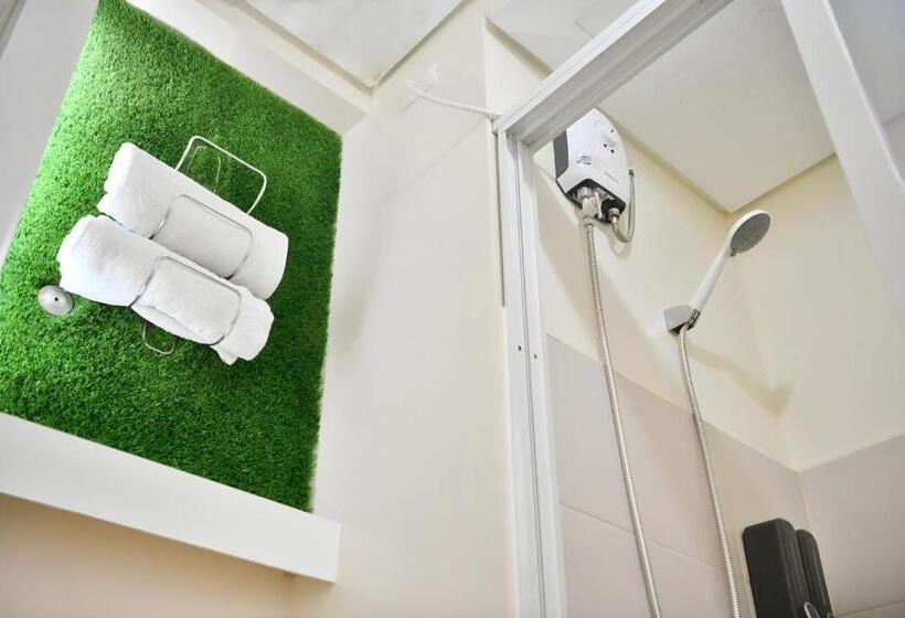 Quarto Deluxe, 1511 Avidatower 4 Atria Iloilo