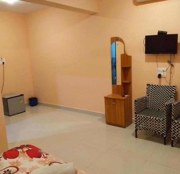 Номер Стандарт, Grey House Guest House