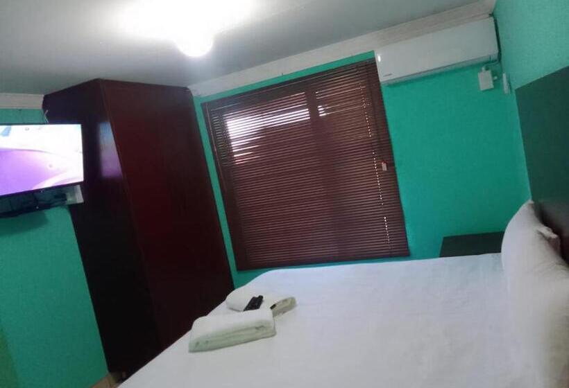 Семейный Номер, The Good Life Royal Guest House