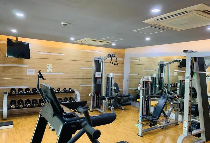 标准工作室带阳台, Studio 8th Fl With Balcony Across Terminal 3 Airport