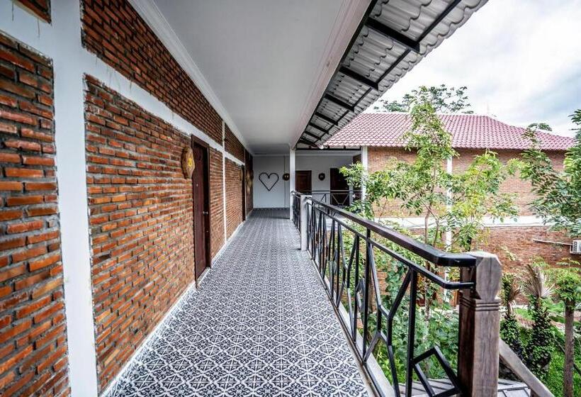 Номер Стандарт 2 Двуспальные Кровати, Bat Rice Resort