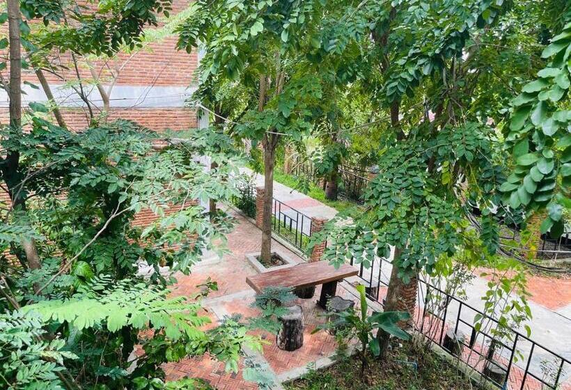 Номер Deluxe с Балконом, Bat Rice Resort