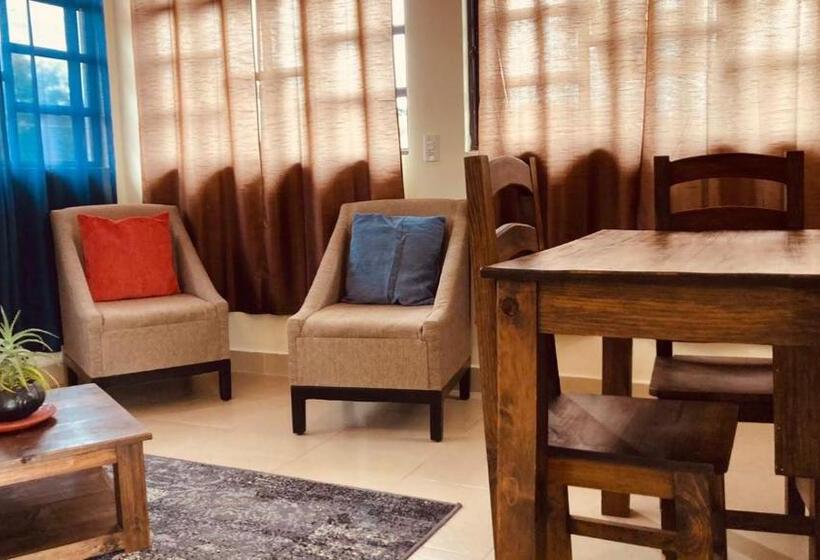 سوییت با چشم‌انداز کوه, Casa Flor De Vida