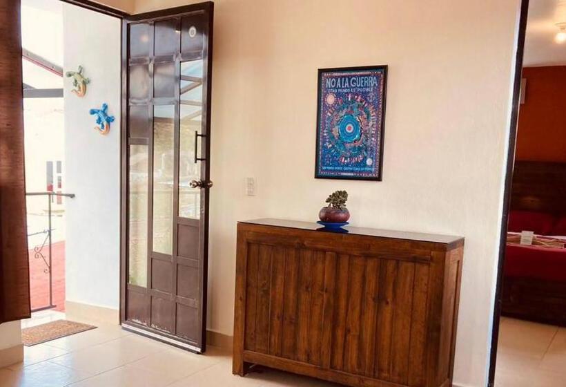 سوییت با چشم‌انداز کوه, Casa Flor De Vida