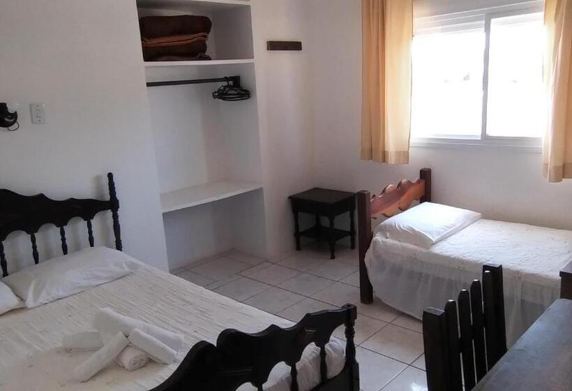 Номер Стандарт Трехместный, Mariluz