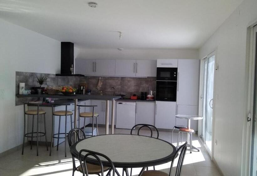 Номер Стандарт Адаптированный для Инвалидов, Chambres D Hôtes Reims   Bezannes