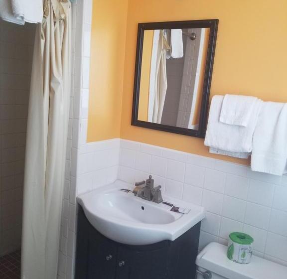 Трехместный Номер Базовый, Sooner Motel