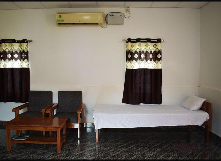 Номер Стандарт Трехместный, Falcon Jungle Resort