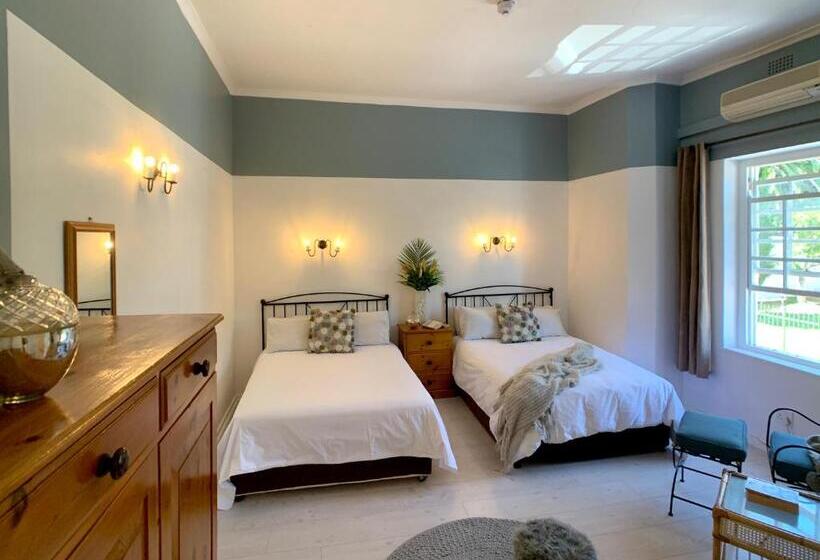 Семейный Номер, Dale Court Guest House