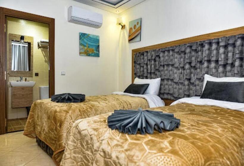 Номер Стандарт, Hôtel Badraoui