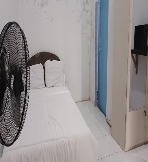 Номер Economy, Spot On 93375 Elang Homestay
