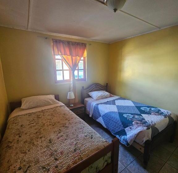 3间卧室的房子, Hostal Casa Los Duendes