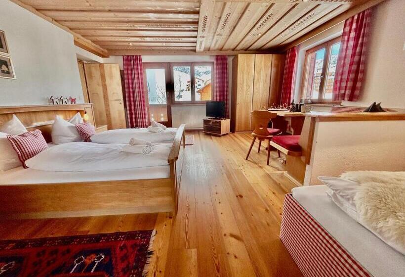 اتاق خانوادگی با چشم‌انداز کوه, Haus Wallis By Stayfritz   Ski In Ski Out Zimmer  Garni  Am Arlberg