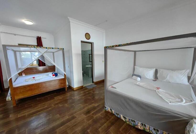 اتاق استاندارد با چشم‌انداز دریا, Blue Tides Hotel & Restaurant