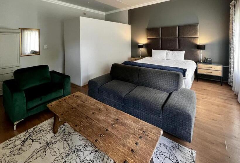 Люкс Deluxe Кровать Кинг, Ferns Country Lodge