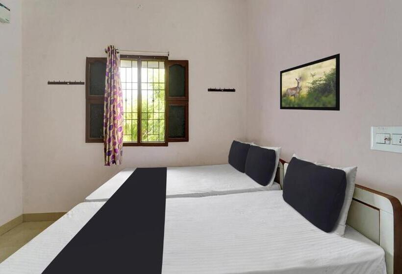 Трехместный Номер Deluxe, Oyo Flagship Sk Lodge
