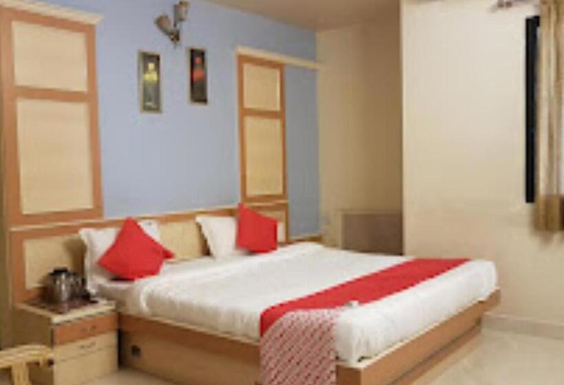 Номер Deluxe, Tara International Telangana