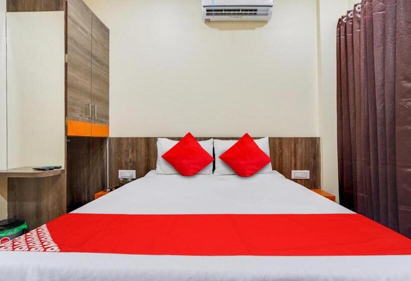 Трехместный Номер Классика, Oyo Hotel Grace