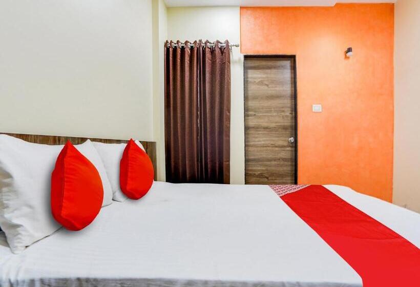 Трехместный Номер Классика, Oyo Hotel Grace