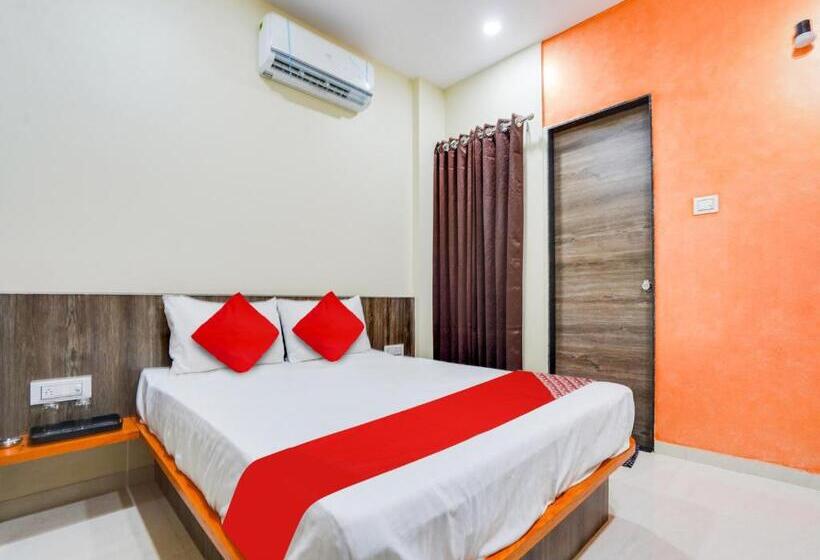 Трехместный Номер Классика, Oyo Hotel Grace