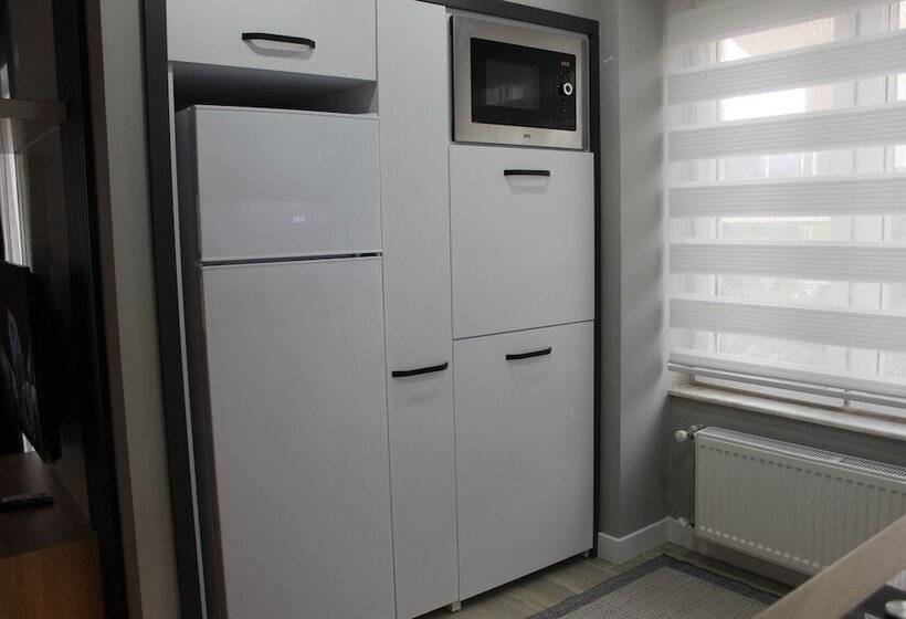 Полулюкс, Cosy Suite