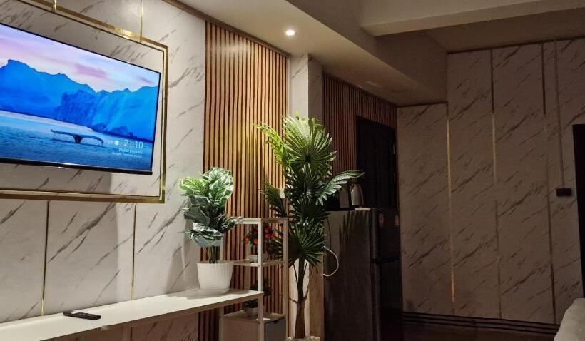 디럭스 룸 킹사이즈 침대, Xcess Residence