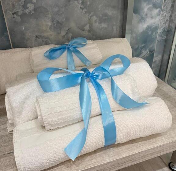 اتاق لوکس با تخت بزرگ, Sogni Di Chiaia