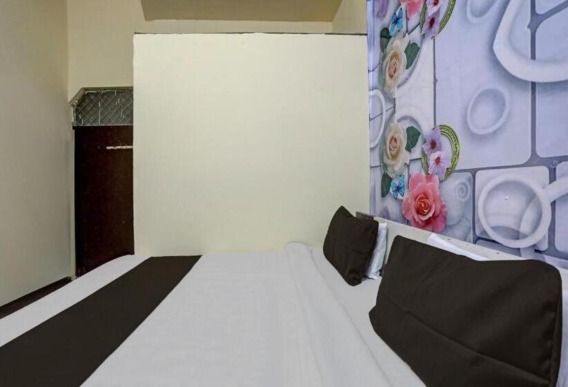 חדר קלאסי לשלושה, Oyo Hotel New Samrat
