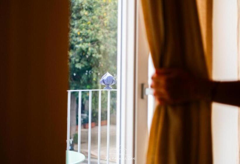 バルコニー付きスタンダードルーム, La Casa Di Zoe