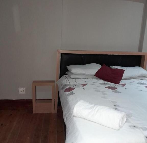 חדר אקונומי, Slumberlake Auckland Park