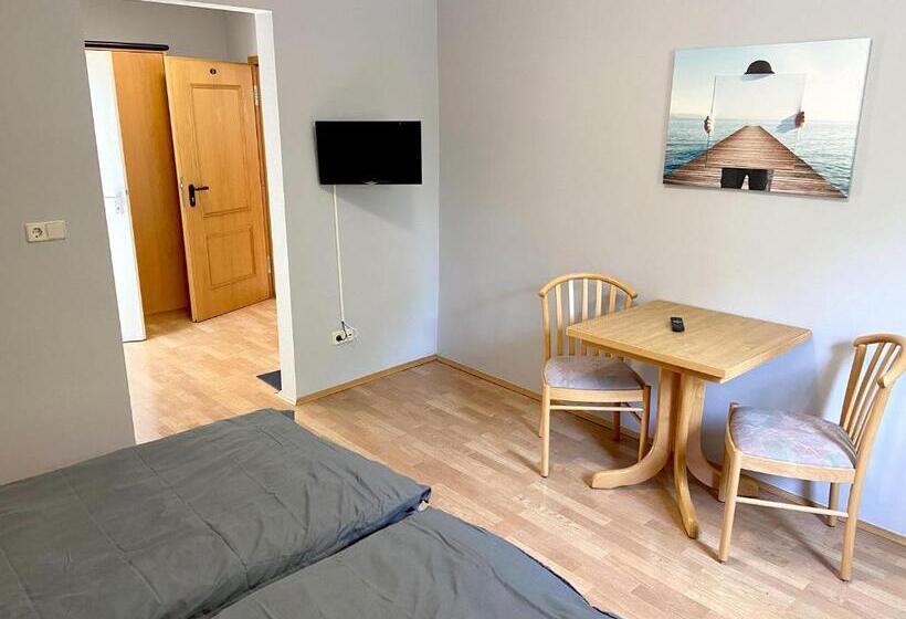 スタンダードルーム, Stadtgarten Gotha