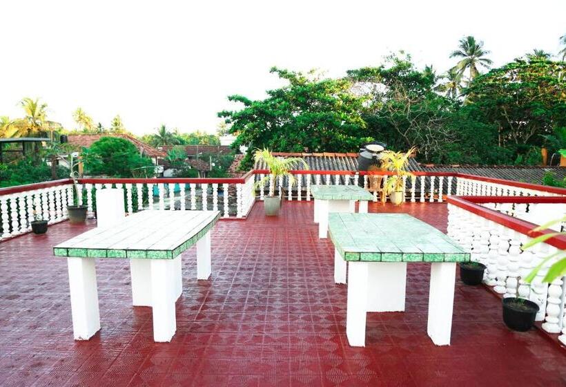 Quarto Estandar Individual com Sacada, Wave Crest Residence