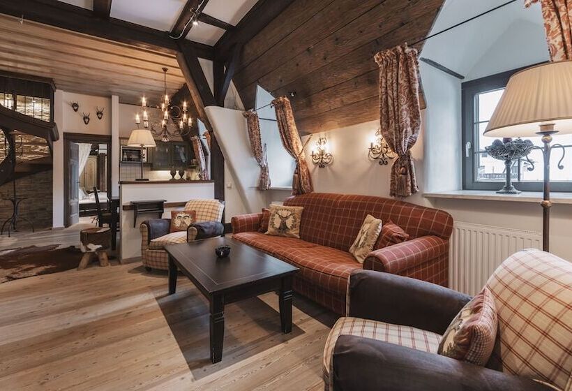 Апартаменты 3 Спальни, Aparthotel Ansitz Felsenheim