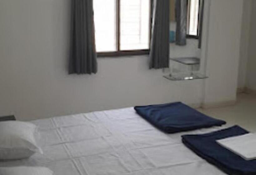 豪华房间, Gulati Suites Washim