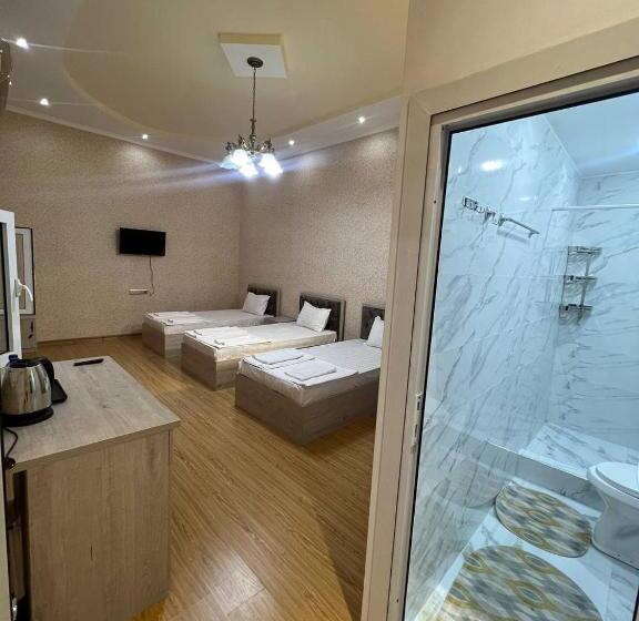 اتاق کلاسیک سه تخته, Tapchan Guest House