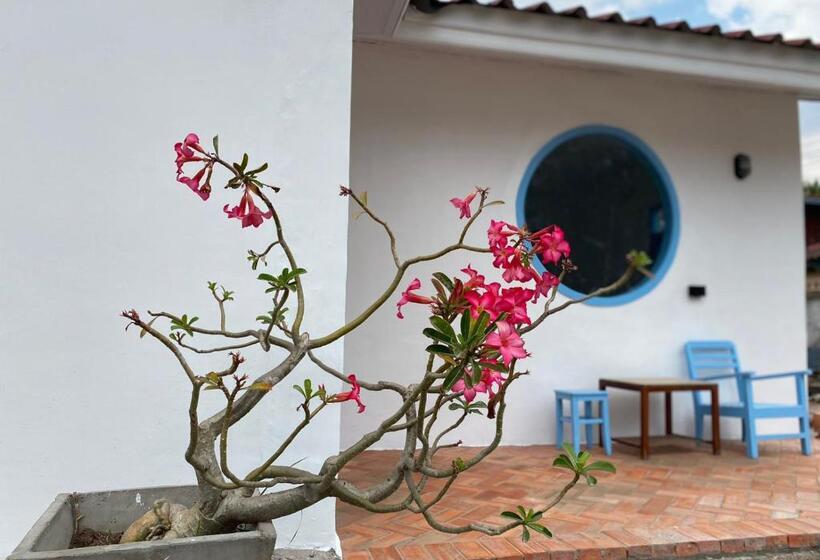 스탠다드 발코니 룸, B2 Hotel Savannakhet