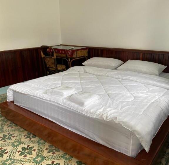 스탠다드 발코니 룸, B2 Hotel Savannakhet