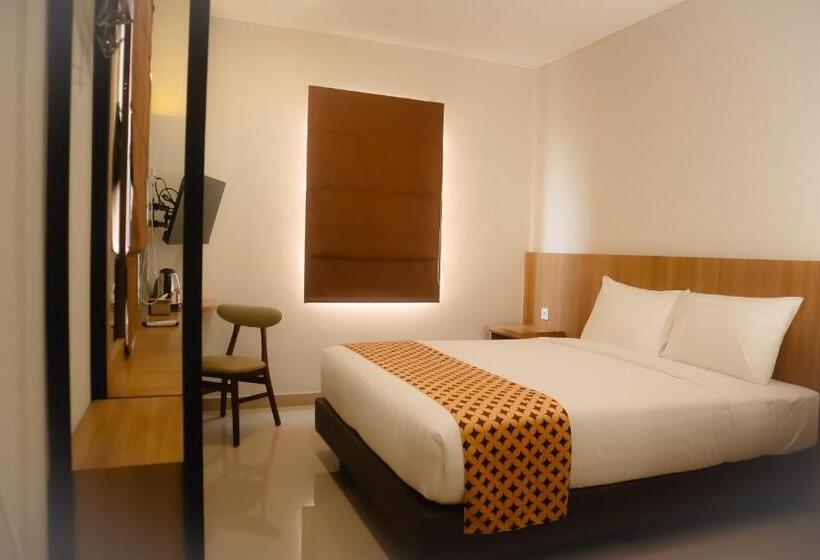 Номер Superior, Front One Hotel Gombong