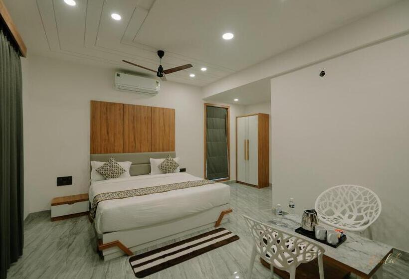 Номер Deluxe, Daksh Eden Greenz  A Luxury Resort In Sasan Gir