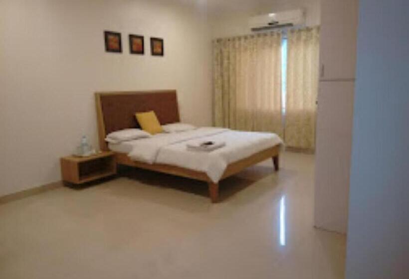 Номер Deluxe, Maratha Palace,satara