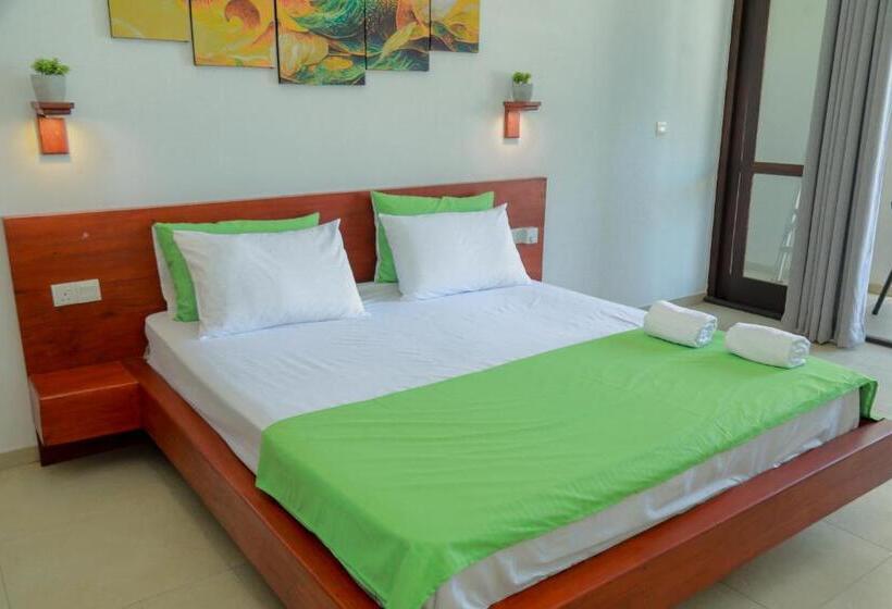 스탠다드 룸, Travellers Hotel Hikkaduwa