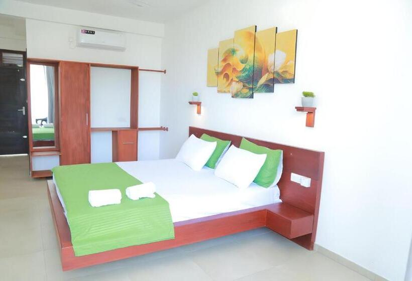 디럭스 룸, Travellers Hotel Hikkaduwa
