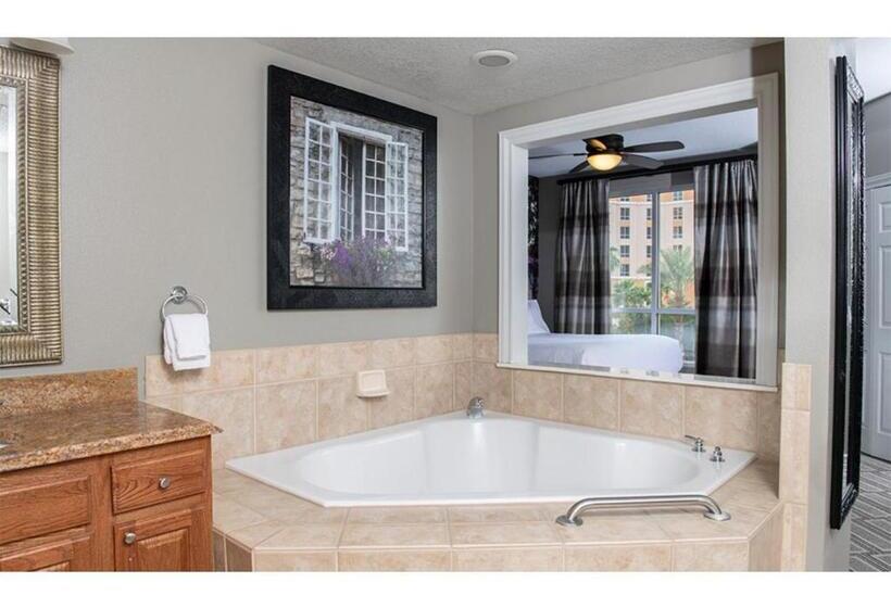 Apartamento 2 Dormitórios, Experience Mediterranean Condo Luxury, Near The Lv Strip   Special Offer Now!