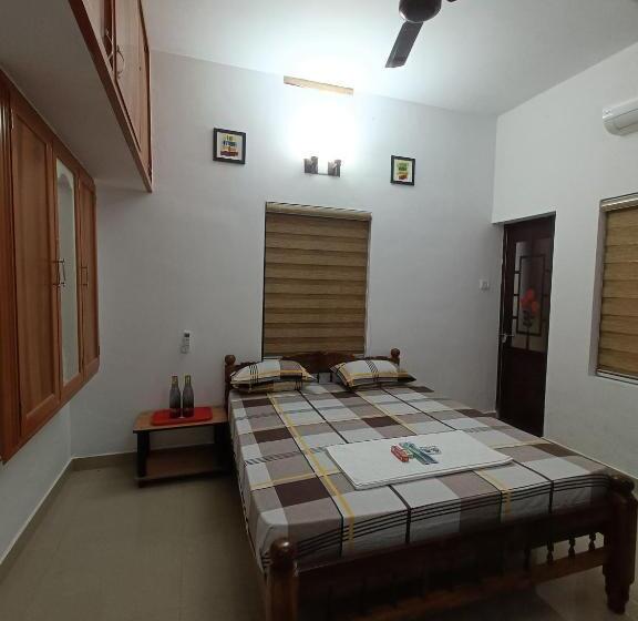 스탠다드 룸, Poonkavanam Villa