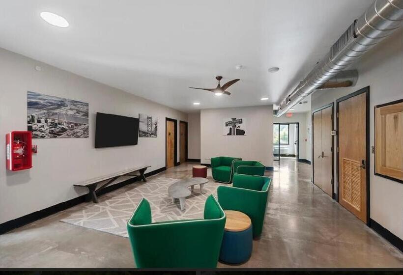 带大床的复式套间, Concord Suite For Two With Private Jacuzzi