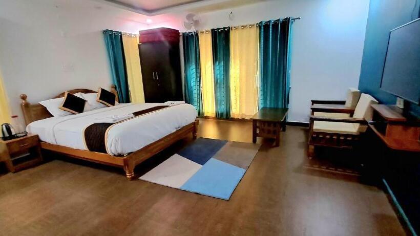 Standard Quadruple Room, Istays   Risi Villa, Yercaud
