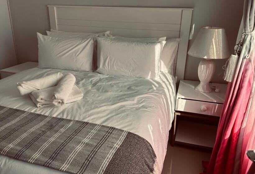 Quarto Familiar, The Hide In Sandton