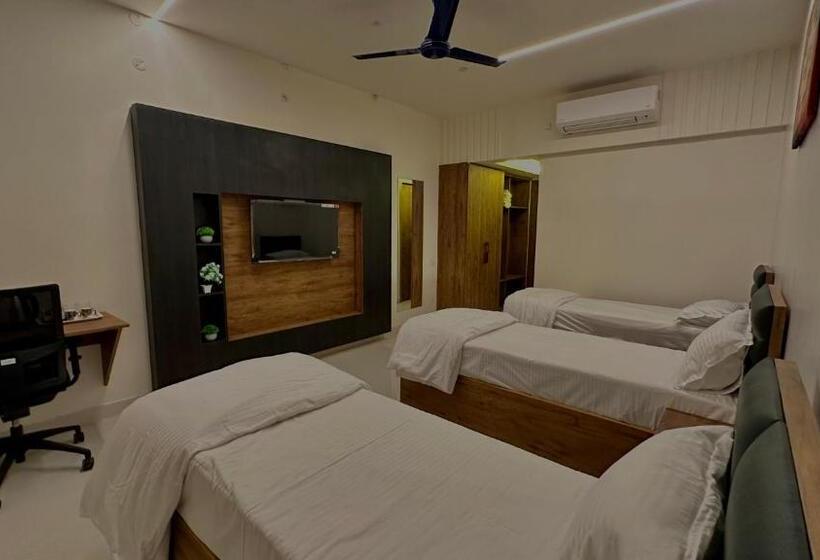 标准三人间, Drizzledrop Inn Chennai
