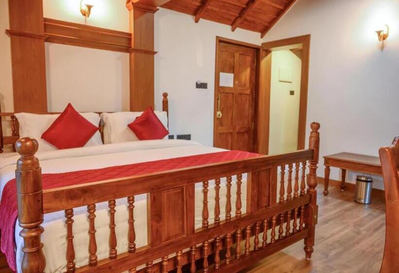 اتاق لوکس, Surya Heritage Hotel Kerala
